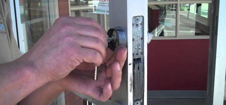 commercial door lock repair El Rio
